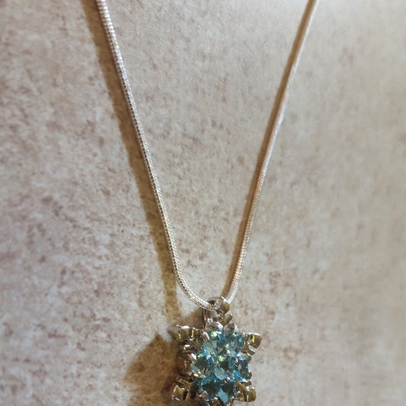 COPY - New aquamarine color snowflake 925 stamped 20" necklace - Picture 4 of 9